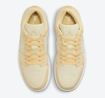 Jordan 1 Low Canvas Celestial Gold von Oben