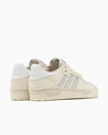 adidas Rivalry Consortium Low White Paar von Hinten