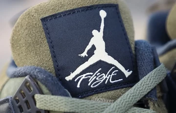 Jordan 4 Craft Medium Olive Detail Zungenpatch