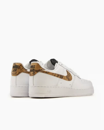 Air Force 1 Ivory Snake Paar von hinten