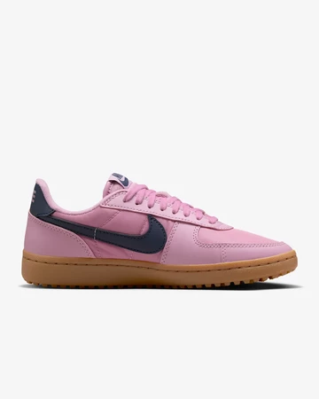 Nike Field General 82 Elemental Pink von hinten