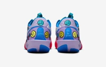 Nike GT Cut 3 Jewell Loyd Paar von hinten