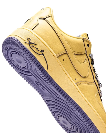 Kobe Bryant x Nike Air Force 1 Low Protro Mamba Mentality sohle