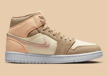 Jordan 1 Mid Muslin Celestial Gold Seitenansicht innen