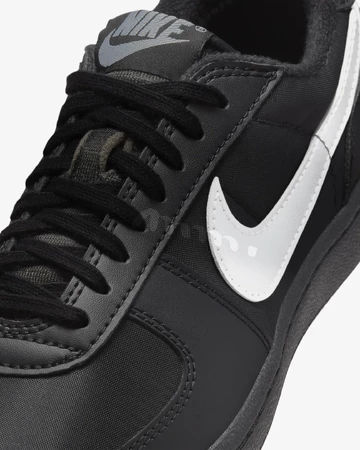 Nike Field General 82 Black schräg Detailbild