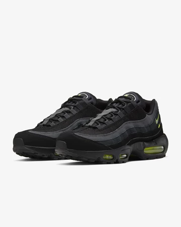 Nike Air Max 95 Retro Logo Black schräg frontal