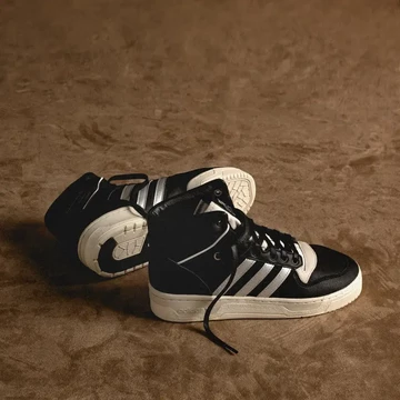 adidas Rivalry Consortium High Black Motion