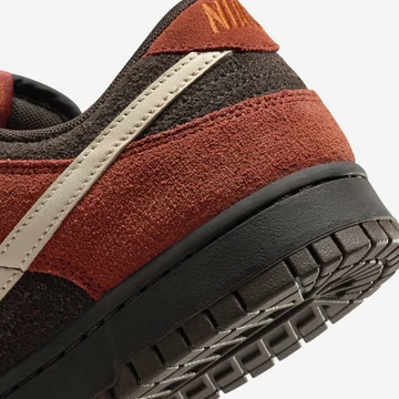 Dunk Low Red Panda details ferse