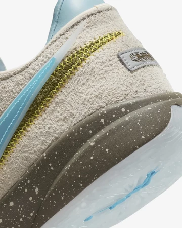 UNKNWN Nike LeBron 20 Message in a Bottle Detail Ferse