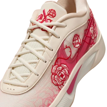 Nike Giannis Freak 6 Roses Außenseite Swoosh