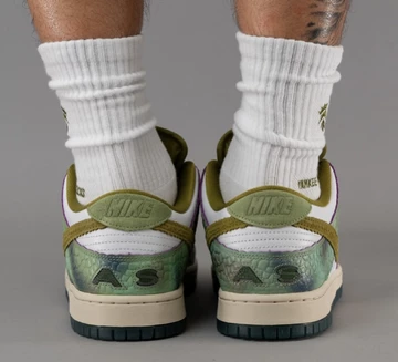 Alexis Sablone Nike SB Dunk Low Oil Green Tragebild Ferse