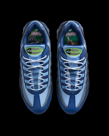 Yu-Gi-Oh! x Nike Air Max Muscle 95 Psychic Blue Paar von oben