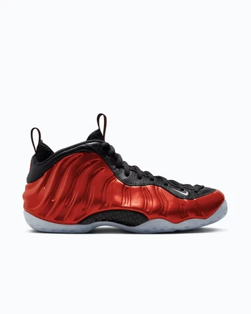 Nike Air Foamposite One Metallic Red Außenseite