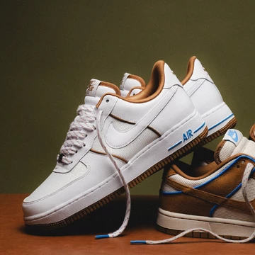 Air Force 1 LX Light British Tan Lookbook Paar von der Seite