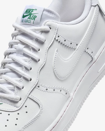 Details des Air Force 1 Brogue White