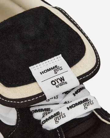 Homme Girls x Vans Sk8-Mid Reissue 83 Black Zunge Details