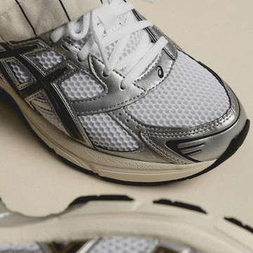 ASICS Gel 1130 White Clay Canyon asphaltgold lookbook on-feet 3