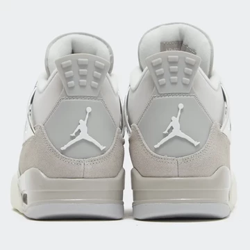 Jordan 4 Frozen Moments Ferse