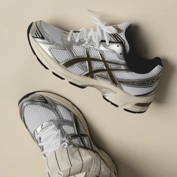 ASICS Gel 1130 White Clay Canyon asphaltgold lookbook on-feet 1