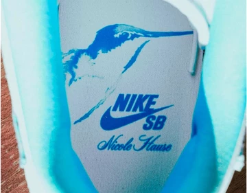 Nicole Hause x Nike SB Dunk Low Victory Of The People Innensole