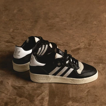 adidas Rivalry Consortium Low Black Motion