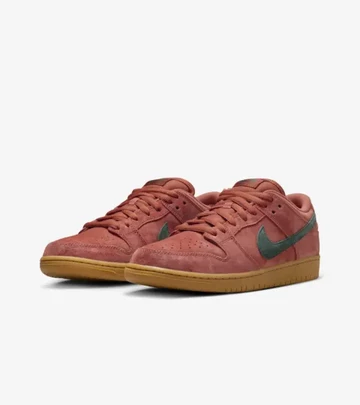 Nike SB Dunk Low Burnt Sunrise Paar seitlich