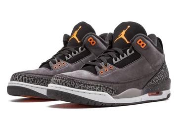 Jordan 3 Fear Pack 2013 schräg