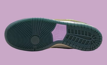 Alexis Sablone Nike SB Dunk Low Oil Green Sohle