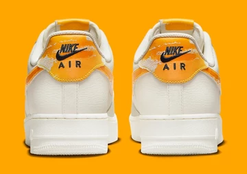 Air Force 1 Low Wear and Tear von hinten