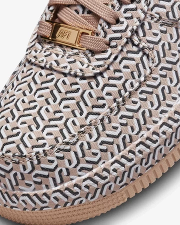 Air Force 1 LX United in Victory Detail Toebox