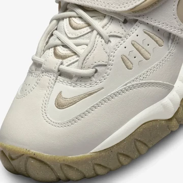 Nike Air Adjust Force Light Bone details toebox