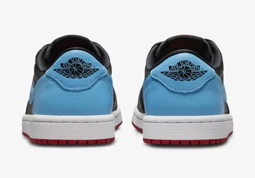 Jordan 1 Low UNC to Chicago von hinten