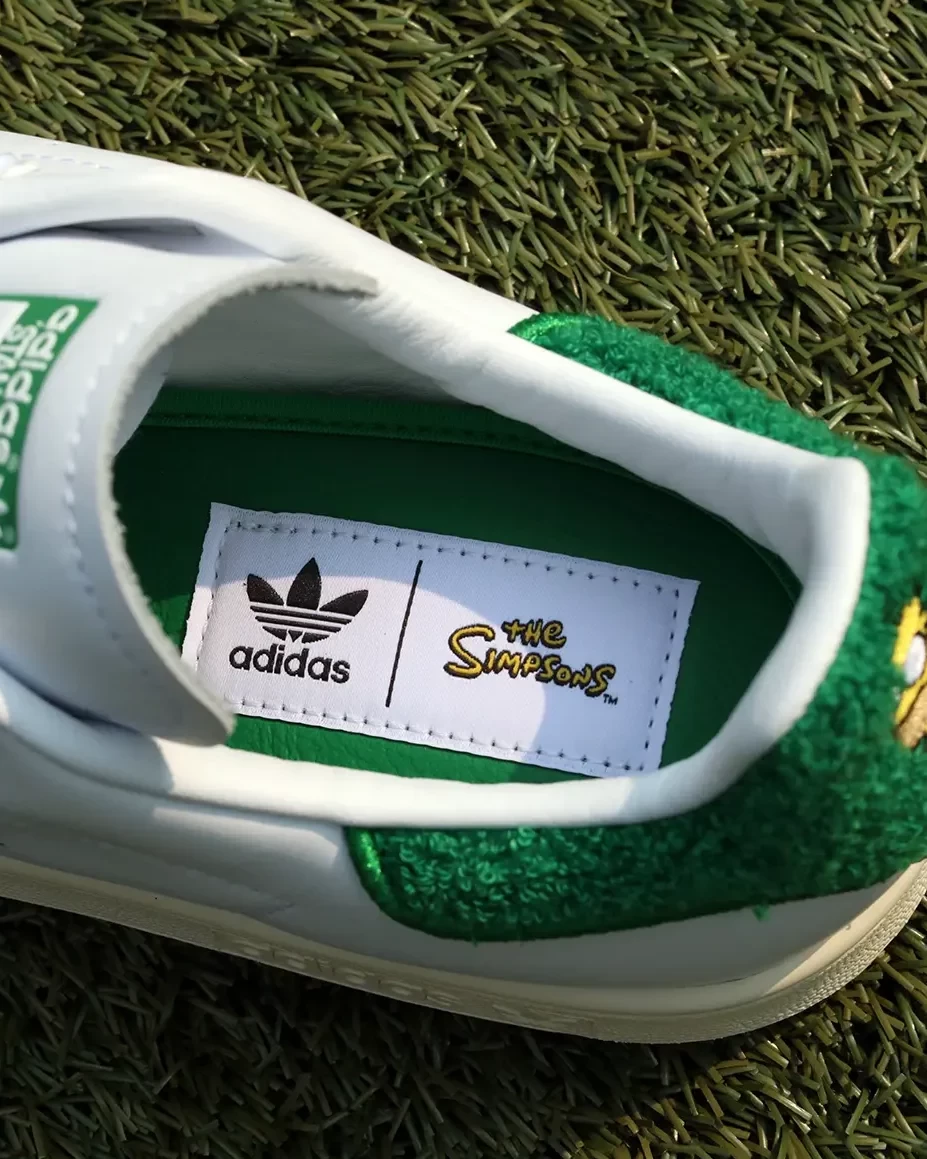 adidas gazelle silver green womens adidas The Simpsons x adidas Stan Smith IE7564