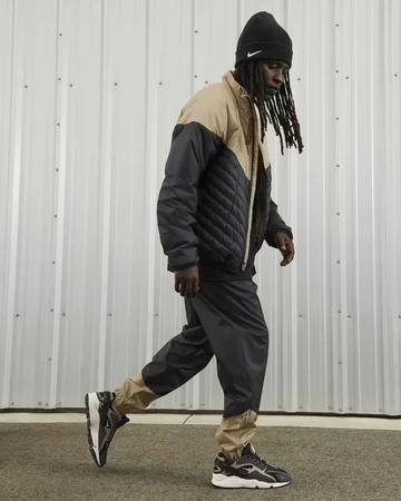 Nike Air Huarache Runner Brown lookbook bild mit model