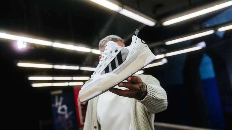adidas ADI2000 Cloud White - Latest Pick Up