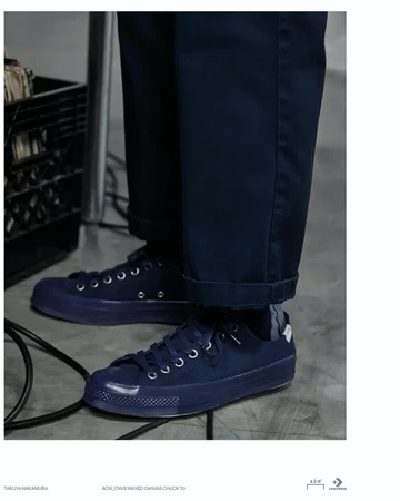 A COLD WALL Converse Chuck 70 Low Navy On Feet Detail