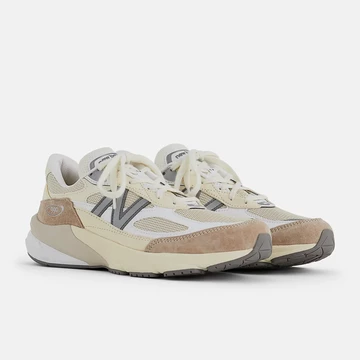 New Balance 990v6 Cream