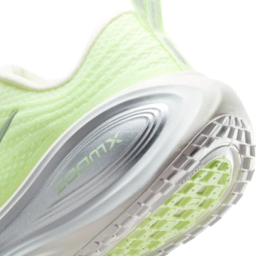 Nike Vomero Plus Womens Drop