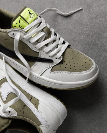 Travis Scott Jordan 1 Low Golf