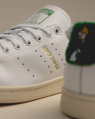 Homer Simpson adidas Stan Smith Close Up