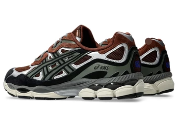 ASICS Gel-NYC Reddish Brown Paar seitlich
