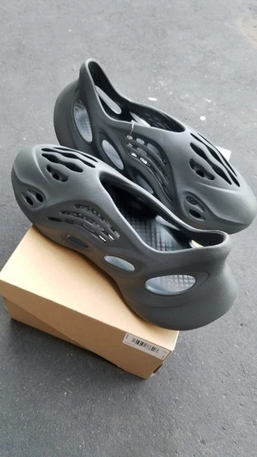 adidas Yeezy Foam Runner Carbon