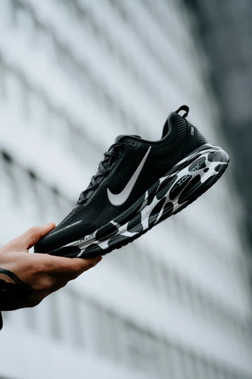 Nike Vomero 18 Cannon - Latest Pickup