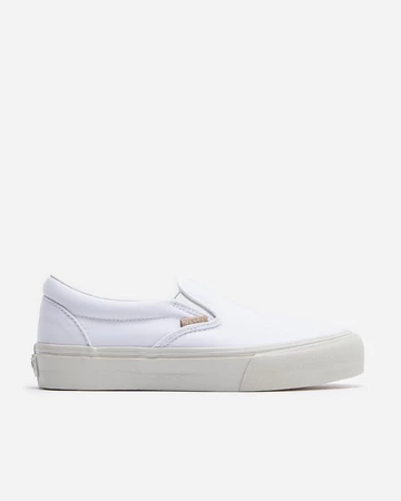 JJJJound Vans Vault True White Pack Slip-On von der Seite