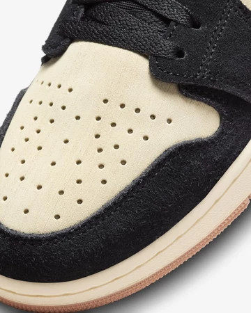 Jordan 1 CMFT 2 Muslin Vivid Orange Toe Box