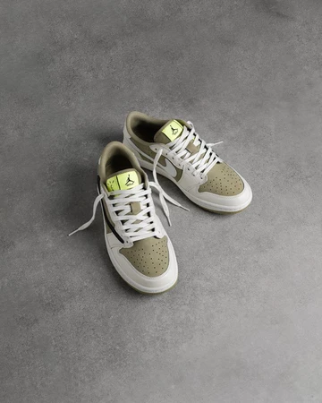 Travis Scott Jordan 1 Low Golf