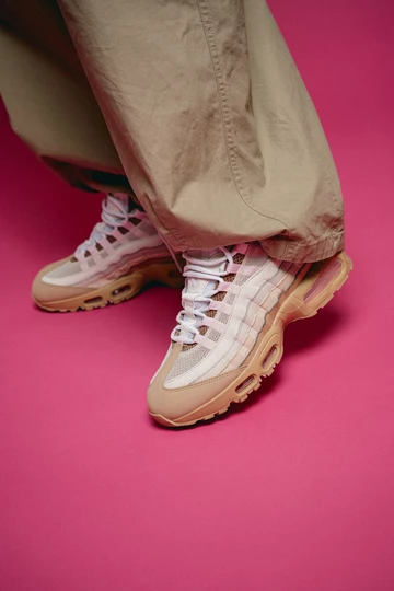 Air Max 95 Linen - on feet