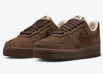 Air Force 1 Low Cacao Wow schräg von vorne