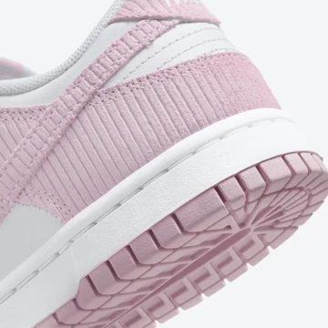 Dunk Low Pink Corduroy Detail Ferse