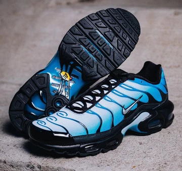 Nike Air Max Plus TN Blue Gradient